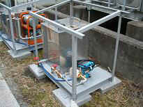 ���L�܁A�E���ܕ������u